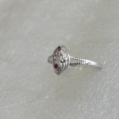 Silver-Toned Marquise Ring with Leaf Motif & Ruby Red Accents | Nature-Inspired Jewelry